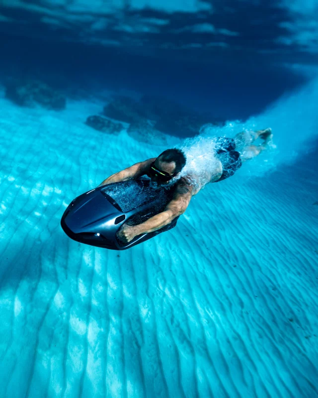 Power up your dive.To be featured tag @seabob_official and use #SEABOB#SEABOBF9 #seatoys #yachttoys #watertoys #waterscooter #lifestyle #bucketlist