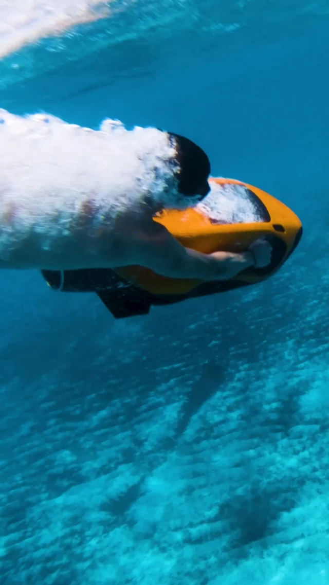 The ocean is your playground - with the SEABOB F9 designed by Studio F.A. Porsche.

To be featured tag @seabob_official and use #SEABOB

#SEABOBF9 #seatoys #yachttoys #watertoys #waterscooter #lifestyle #bucketlist