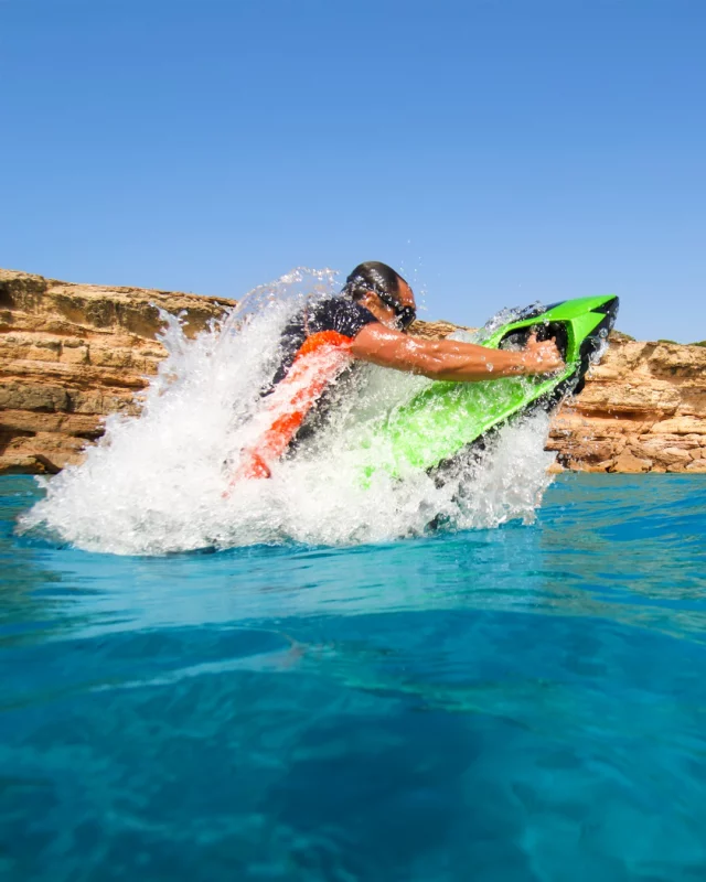 Born to break limits - with the SEABOB for Automobili Lamborghini.

To be featured tag @seabob_official and use #SEABOB

#AutomobiliLamborghini #justbreaklimits