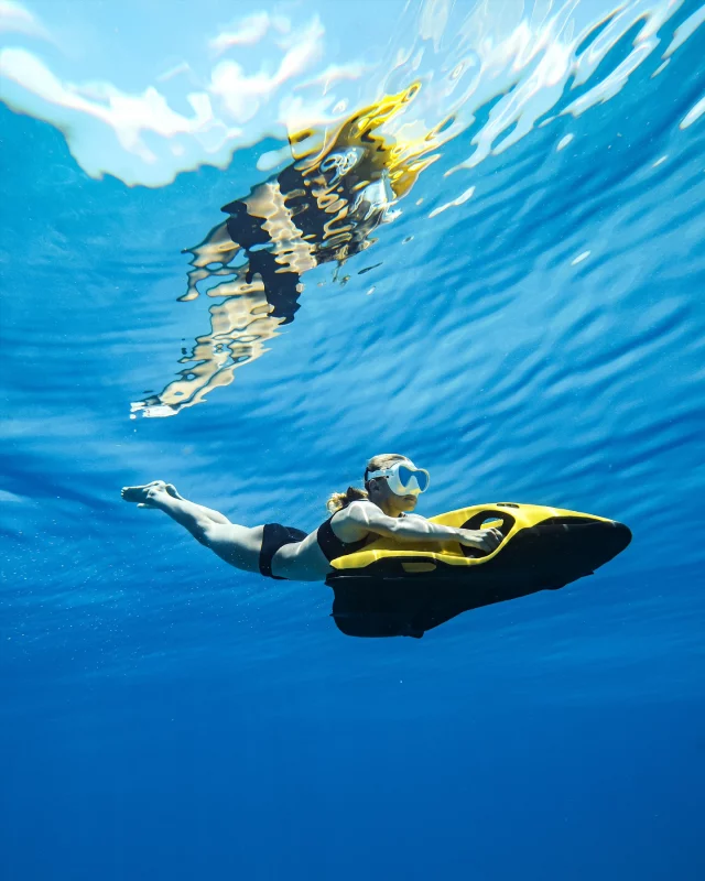 Experience magical moments with the SEABOB F9.
 
@thebucketlistfamily 
 
To be featured use #SEABOB
 
#SEABOBF9 #seatoys #yachttoys #watertoys #waterscooter #lifestyle #bucketlist #corememories