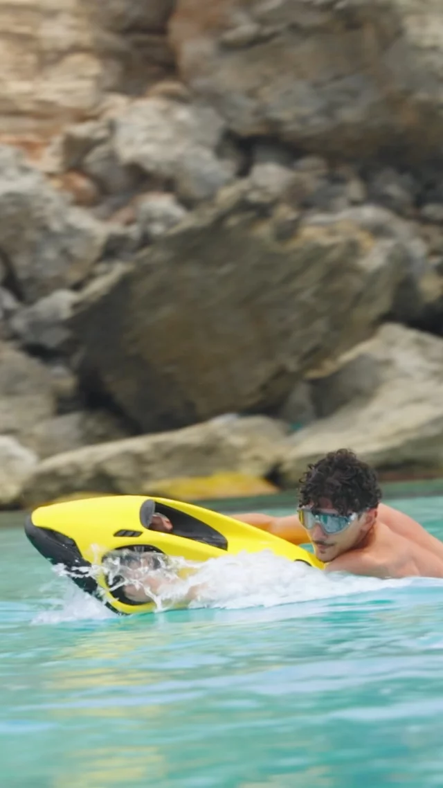 Stability isn’t added. It’s engineered.

The Driving Stability System of the SEABOB F9 generates optimal upstream, creating a natural balance between power and precision.

Every curve becomes cleaner. 
Every movement, more dynamic.

The result: control that feels effortless, even at full performance. 

#yachting #yachttoys #waterscooter #lifestyle #watertoys #seatoys #SEABOBF9 #SEABOB