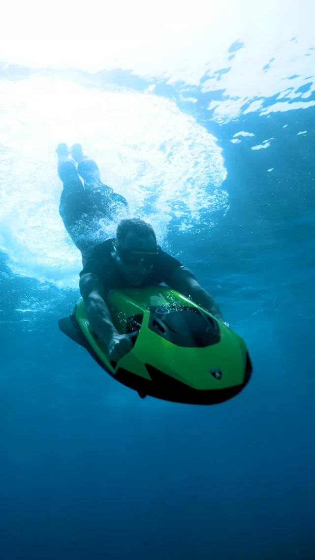 Experience the ocean with the unrivalled performance of the SEABOB for Automobili Lamborghini.

#SEABOB #AutomobiliLamborghini