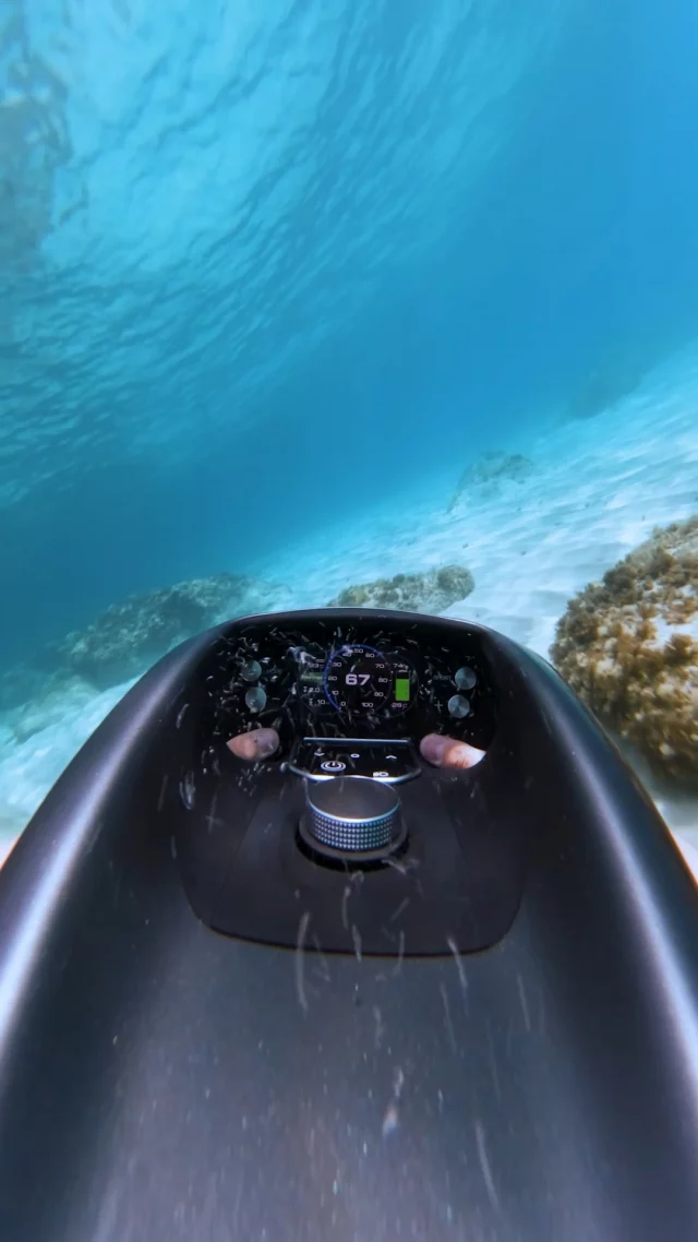 Dominate the water with the performance of the SEABOB F9 – Design by Studio F. A. Porsche.

#SEABOB #waterscooter #yachtlifestyle #bucketlist #watertoys