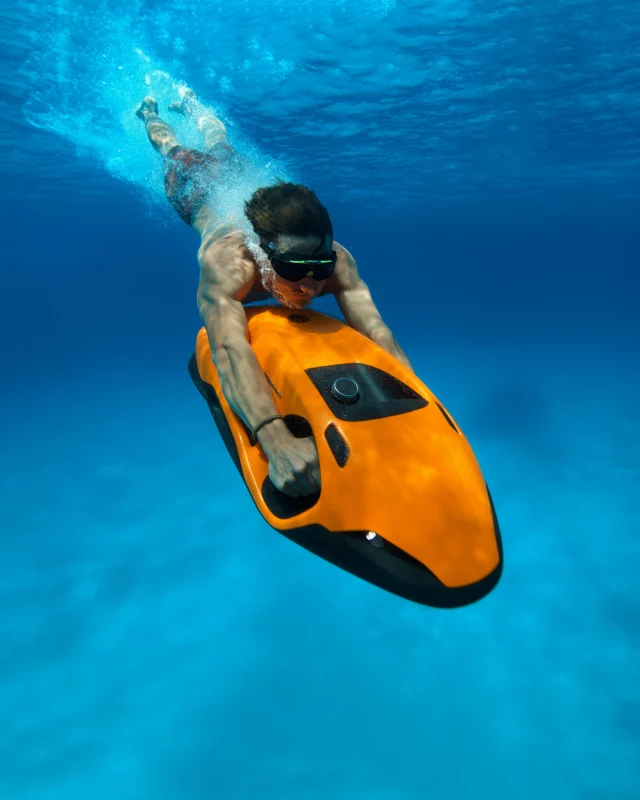 Speed looks different underwater.
 
Built for those who move with intention. The SEABOB F9 turns every dive into an experience of its own.
 
#SEABOB #PorscheDesign #yachttoys #waterscooter