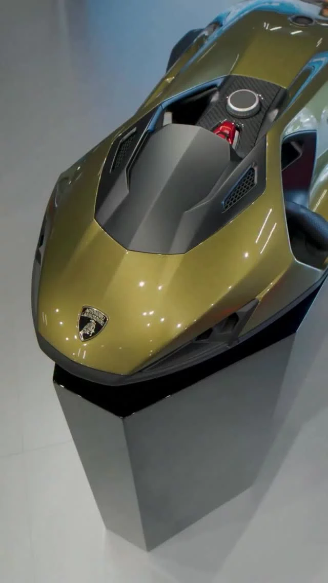 Designed to Impress. Engineered to Perform.
 Experience the SEABOB SE63 at @bootduesseldorf 

17 – 25 January 2026 Hall 9 – Stand A21

#SEABOB #AutomobiliLamborghini #bootDüsseldorf #boot2026 #yachttoys