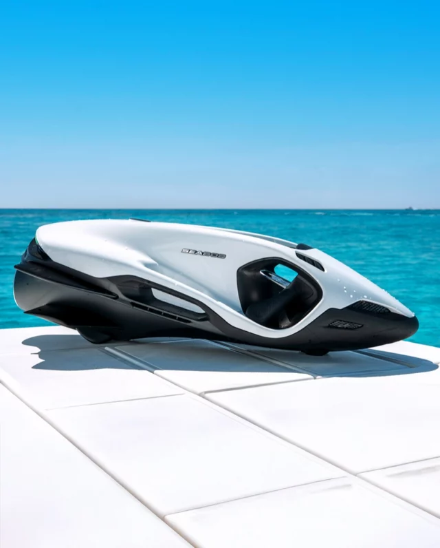 Design by Studio F. A. Porsche that speaks without words.

Even at rest, every line of the SEABOB F9 expresses craftsmanship and a meticulous attention to detail.

#SEABOB #PorscheDesign #yachttoys #yachtlife #waterscooter