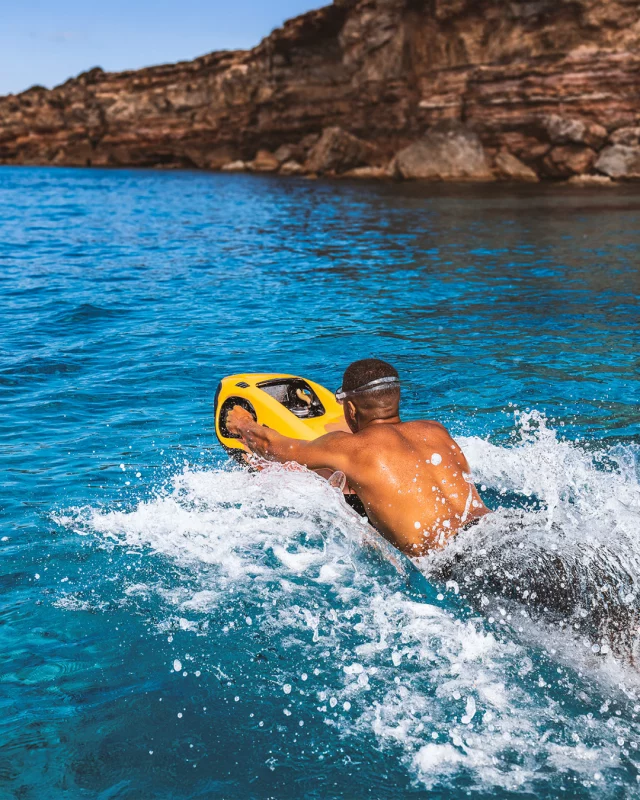 Freedom starts the moment you leave the shore behind.

The SEABOB F9 – Design by Studio F. A. Porsche, redefines how you move through water. 

Pure performance. Pure freedom.

www.seabob.com/f9