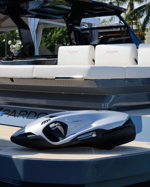 The SEABOB F9 feels right at home on every deck.

In Meteo Silver, it blends seamlessly into the yachting lifestyle – ready whenever the ocean calls.

#SEABOB #yachttoys #pardoyachts