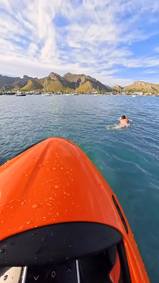 Days like this >>>

Tag the person you want to do this with!

Just good energy, unforgettable moments and your closest friends.

#SEABOB #watertoys #waterscooter