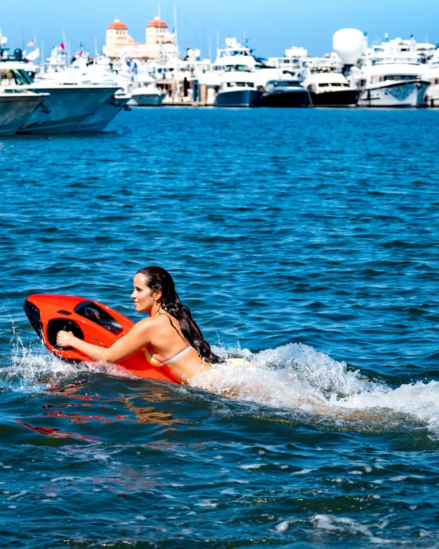 Go where it feels right. 

Experience the ocean the SEABOB way. Elevated by the lightweight of the SEABOB F9, bringing ease to your drive.

#SEABOB #waterscooter #watertoys