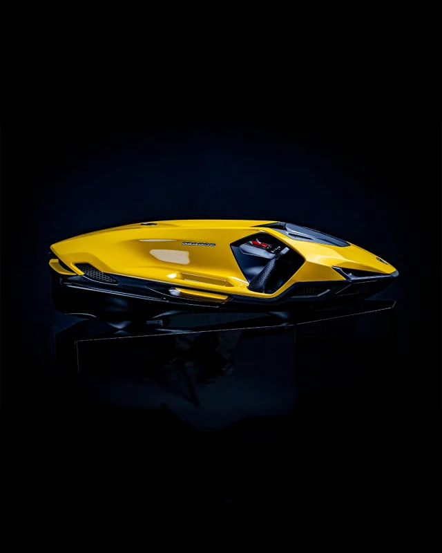 The shape of pure performance. 

Every detail of the SEABOB SE63 reflects the unmistakable design DNA inspired by Automobili Lamborghini performance heritage. Sharp, dynamic, uncompromising.

A statement of power, expressed through every line.

#SEABOB #AutomobiliLamborghini #justbreaklimits #waterscooter #yachttoys