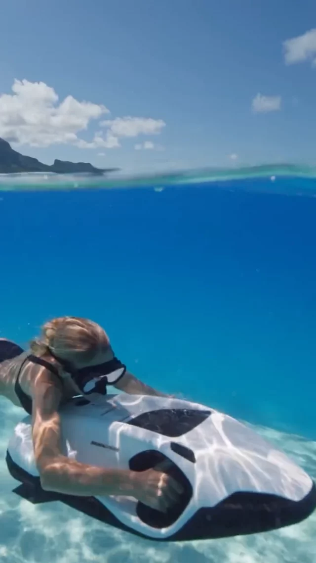 A world beneath the surface waiting to be explored.

Discover the underwater world with SEABOB F9. 

@leonoravalentin 
@timmckenna 

#SEABOB #yachttoys #watertoys #borabora