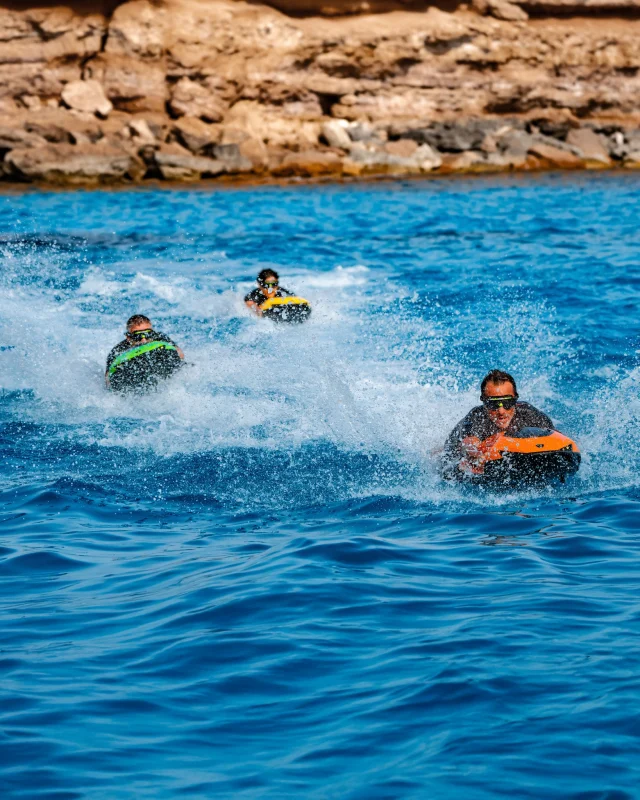 Three paths. One shared force.

With the SEABOB SE63 for Automobili Lamborghini, performance becomes more than a ride. It becomes a shared expression of power, design and pure emotion.

#SEABOB #AutomobiliLamborghini #waterscooter