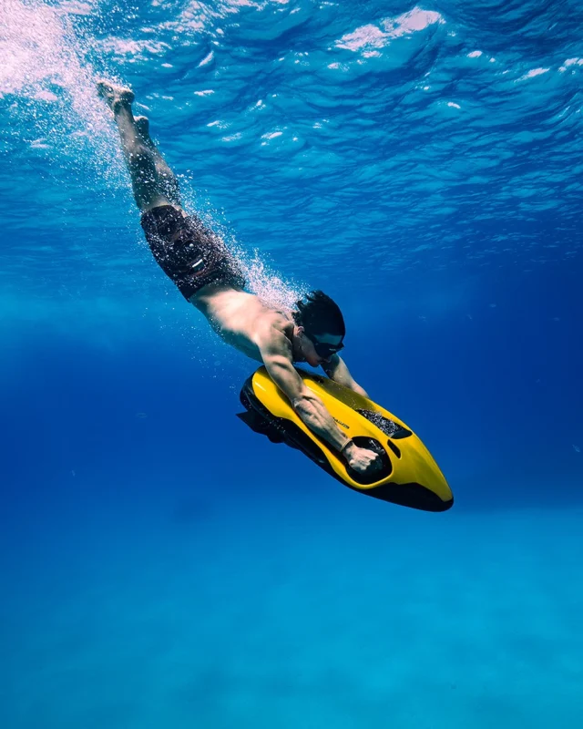 A world worth diving into.
Explore life beneath the surface.

#SEABOB #waterscooter #yachttoys #watertoys