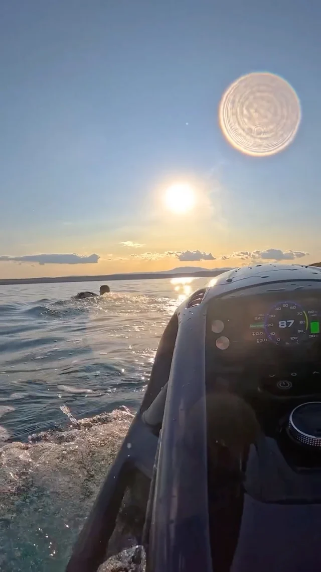 Celebrating life.

#SEABOB #waterscooter #watertoys #oceanlover #capri